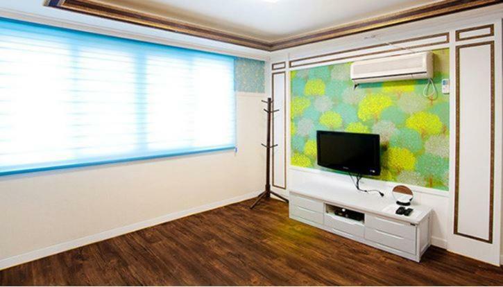 Paradise Pension Tongyeong Exterior photo